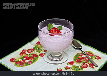 
                Erdbeerdessert, Erdbeerjoghurt, Erdbeerquark                   