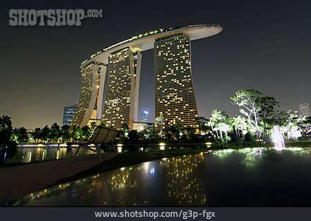 
                Moderne Baukunst, Singapur, Marina Bay Sands                   