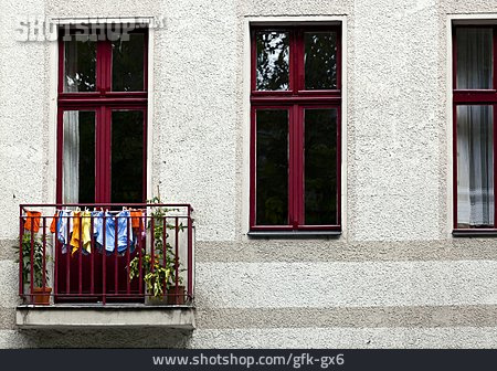 
                Fenster, Balkon                   
