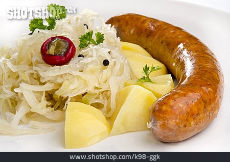 
                Bratwurst, Sauerkraut                   