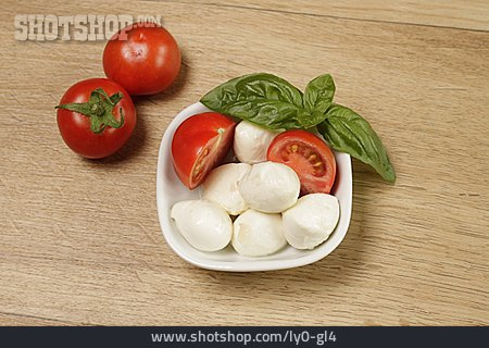 
                Mozzarella, Vorspeise, Italienische Küche                   