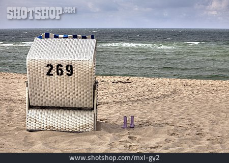 
                Strandkorb, Strandurlaub                   