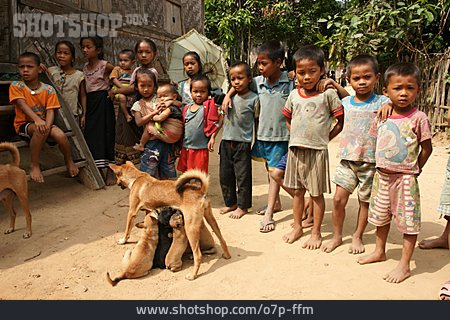 
                Kindergruppe, Laos, Mekong                   