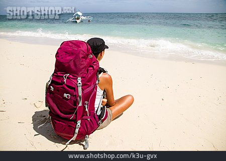 
                Urlaub, Reisen, Rast, Touristin, Backpacker                   