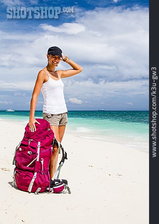 
                Junge Frau, Urlaub, Rast, Touristin, Backpacker                   