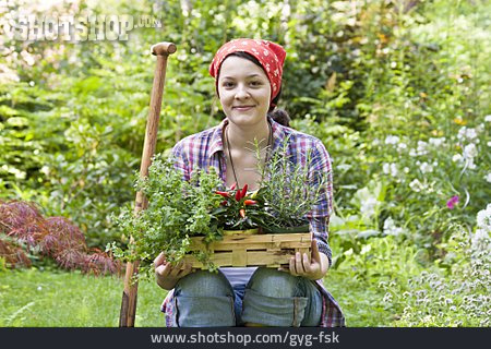 
                Junge Frau, Gartenarbeit, Gärtnerin                   