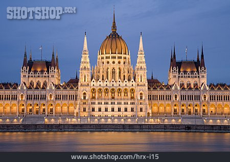 
                Parlament, Parlamentsgebäude, Budapest                   