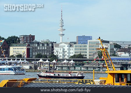 
                Hamburg, Heinrich-hertz-turm, St. Pauli-landungsbrücken                   