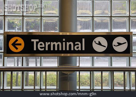 
                Terminal, Leitsystem                   