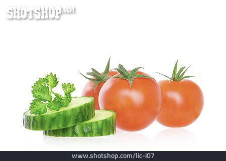 
                Tomate, Gurke, Salatzutaten                   