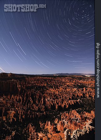 
                Langzeitbelichtung, Sternenhimmel, Utah, Bryce Canyon                   