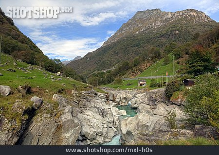 
                Valle Verzasca, Ticino                   