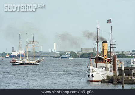 
                Elbe, Dampfschiff                   