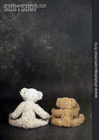 
                Spielzeug, Teddybär, Kindesmissbrauch                   