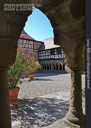 
                Benediktinerkloster, Feuchtwangen, Kloster Unserer Lieben Frauen                   