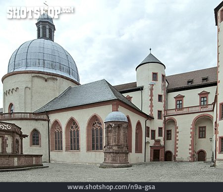 
                Burg, Festung Marienberg                   