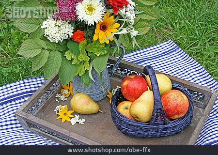 
                Blumenstrauß, Blumenvase, Stillleben, Obstkorb                   