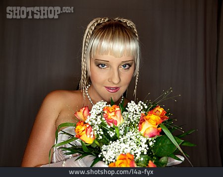 
                Frau, Blumenstrauß, Braut                   
