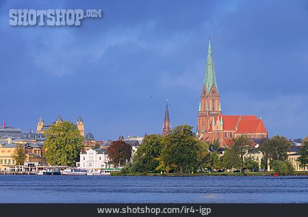 
                Schwerin                   