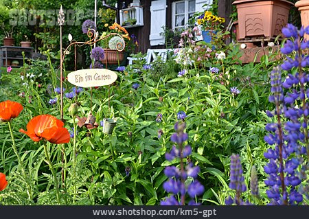 
                Garten, Blumenbeet, Landhausstil                   