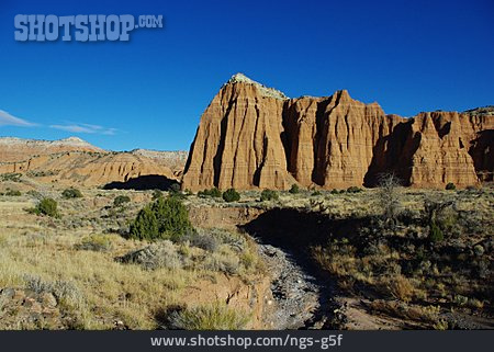 
                Cathedral Valley, Capitol Reef National Park                   