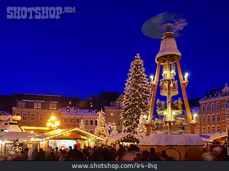 
                Weihnachtsmarkt, Weihnachtspyramide, Annaberg-buchholz                   
