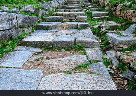 
                Treppe, Stufen, Steinplatten                   