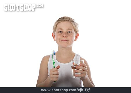 
                Junge, Zähne Putzen, Zahnpflege                   