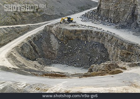 
                Steinbruch, Tagebau                   