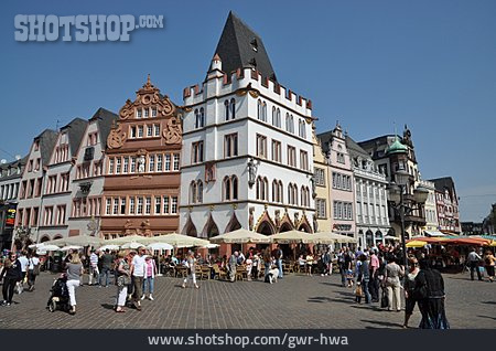
                Marktplatz, Trier, Steipe                   