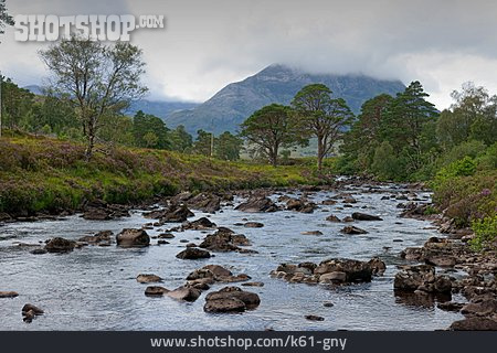 
                Wildbach, Schottland, Highlands                   