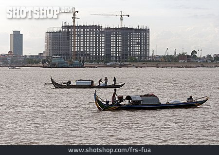 
                Mekong, Phnom Penh                   