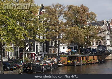 
                Hausboot, Amsterdam                   