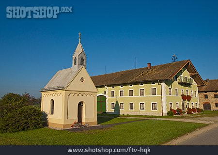 
                Kapelle, Gebäudeensemble, Kirchanschöring                   