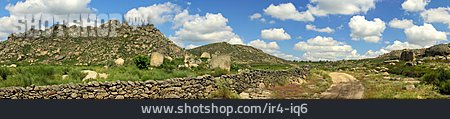 
                Granitfelsen, Alcantara, Extremadura                   