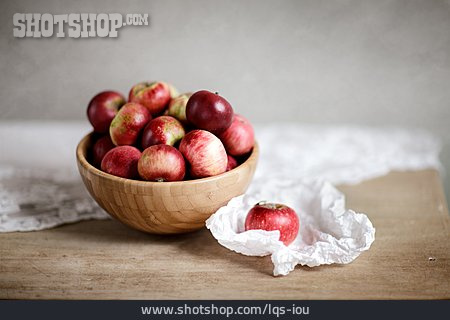 
                Apfel                   