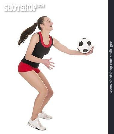 
                Junge Frau, Fußball, Fußballspielerin, Frauenfußball                   