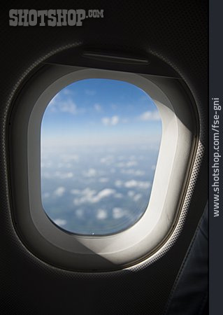 
                Flugzeugfenster, Fensterplatz                   