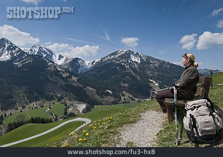 
                Alpen, Wanderung, Rast, Wanderin                   