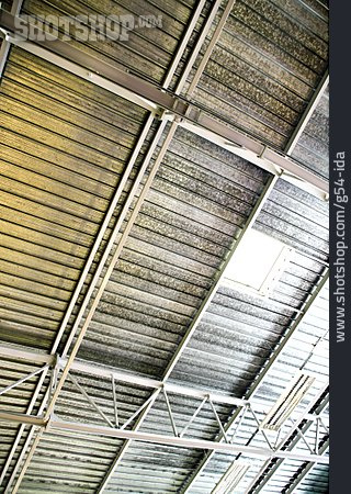 
                Dachkonstruktion, Hallendach, Metalldach                   