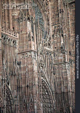 
                Gotik, Straßburger Münster                   