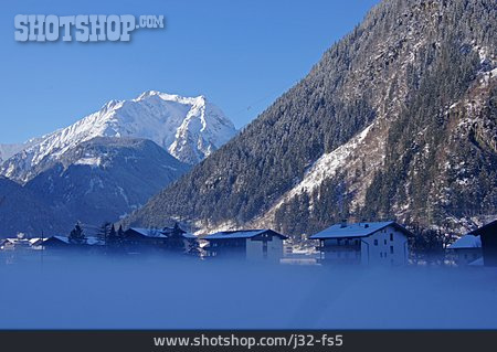 
                Winter, Zillertal, Mayrhofen                   