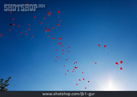 
                Himmel, Luftballon                   