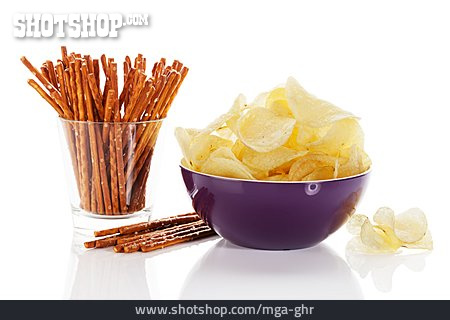 
                Kartoffelchips, Knabberzeug, Knabberei, Salzstange                   