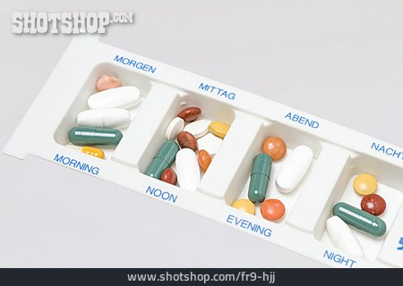 
                Tabletten, Arznei, Dosierung, Pillenbox                   