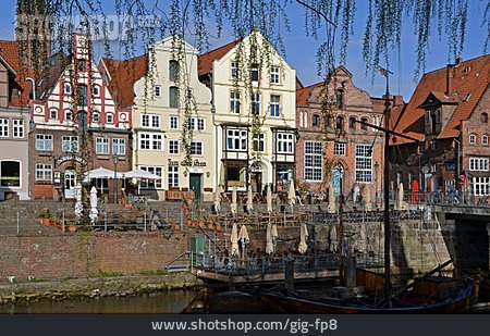
                Lüneburg                   