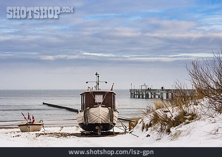
                Fishing Boat, Winterly, Koserow                   