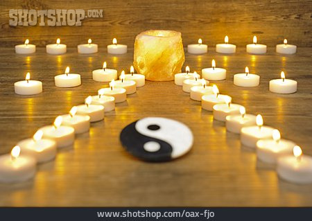 
                Meditation, Teelicht, Esoterik, Yin Yang                   