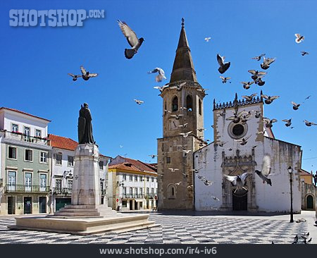 
                Portugal, Tomar                   