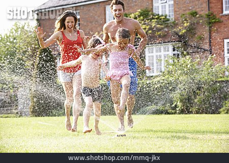 
                Spaß & Vergnügen, Sommer, Spielen, Familie                   